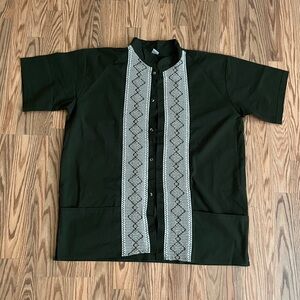 Men’s Mexican Guayabera – NWOT – XXL – Olive Color